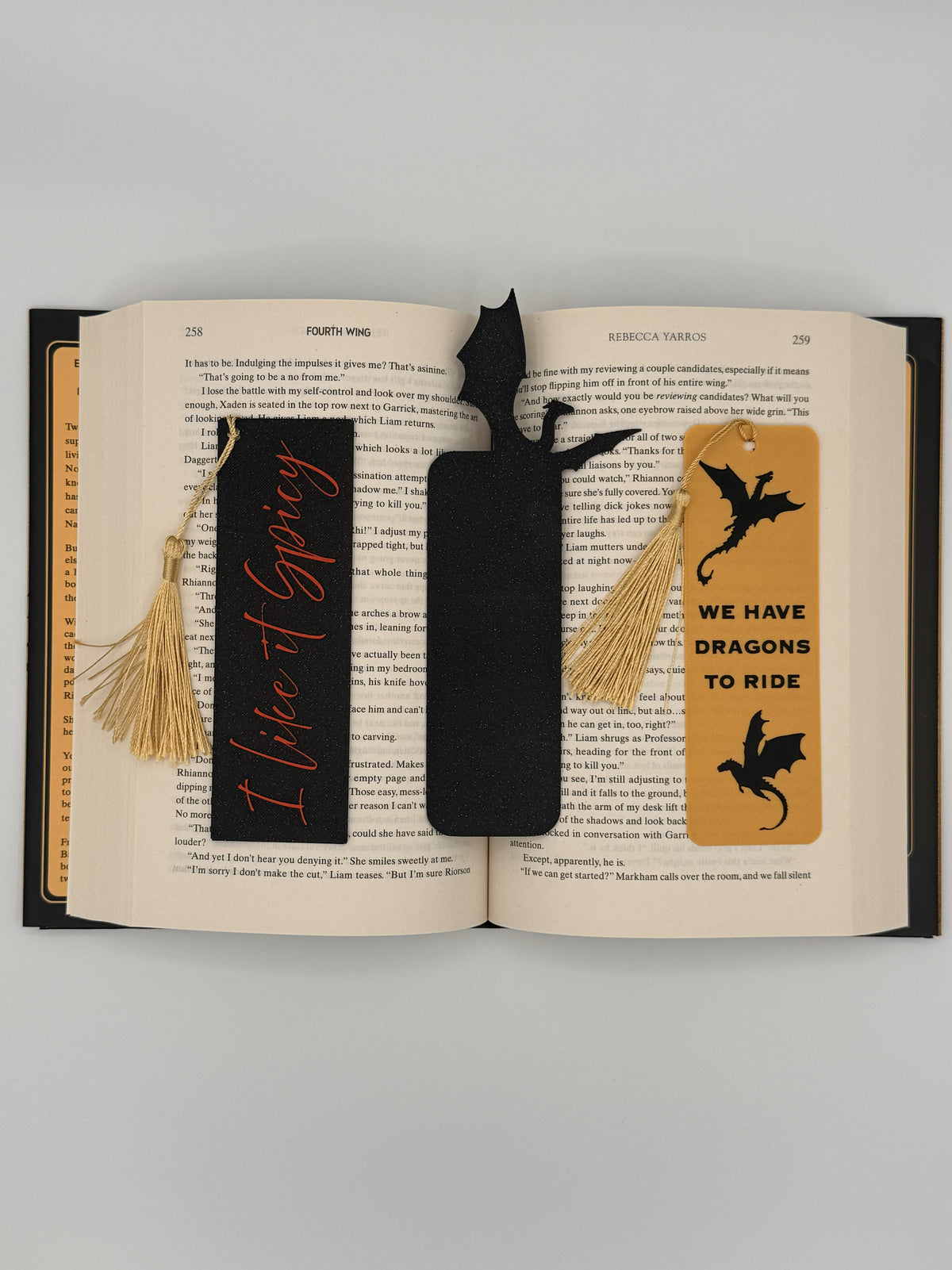 THE BOOKMARKS – Ultimate Gift Set for Book Lovers
